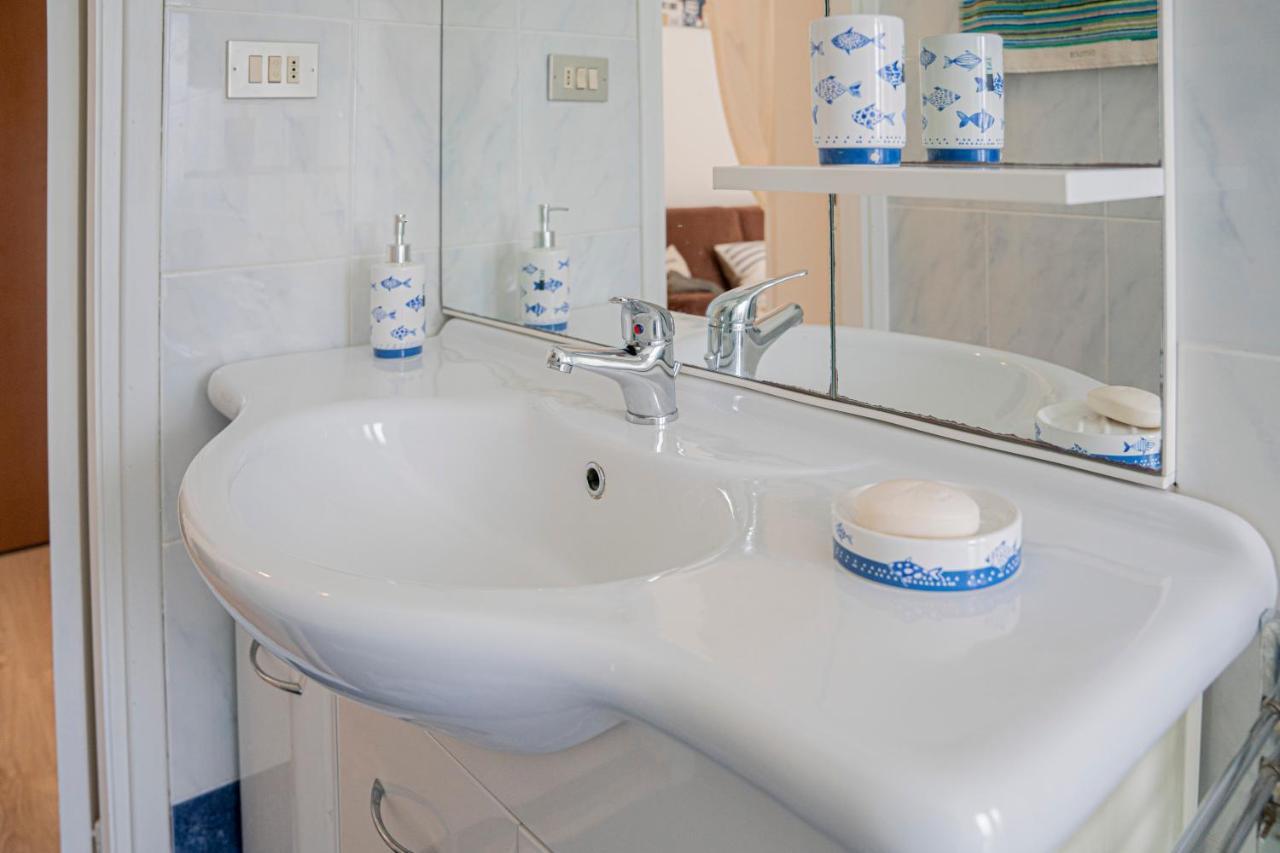 073 - Casa Rapallo Con Attico Privato, 10 Minuti Mare Spiaggie A Piedi Extérieur photo
